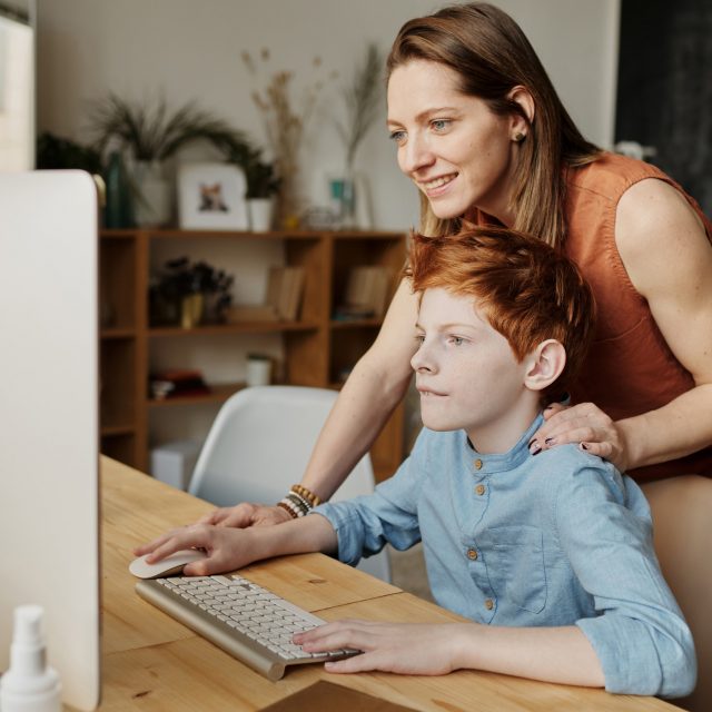https://atypicalguidance.com/wp-content/uploads/2021/03/mother-and-son-at-the-computer-together-640x640.jpg